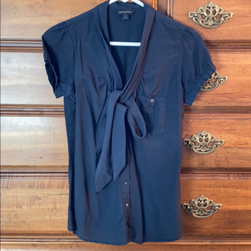 Banana Republic Button Down Blouse